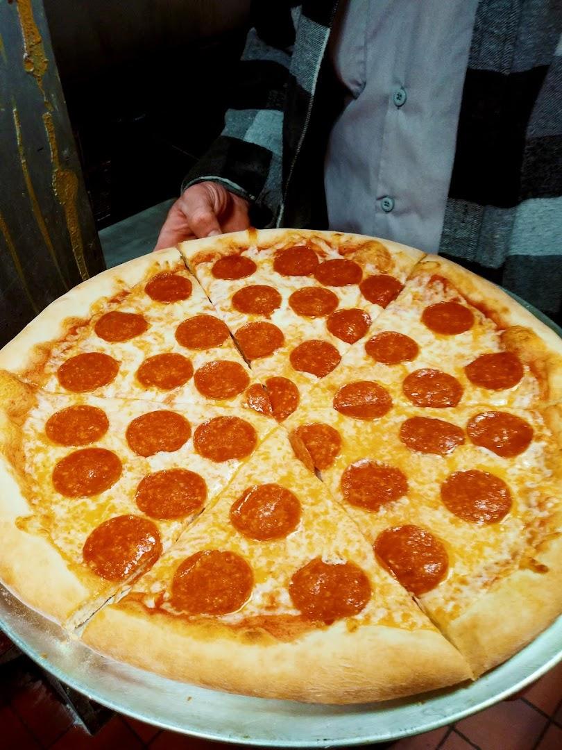 Deadwood Pizza Factory